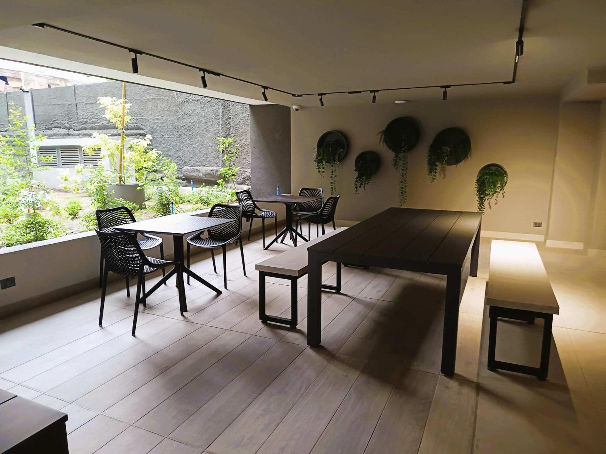 Hom I Depto En Calle Serrano Metro Parque Almagro Apartamento