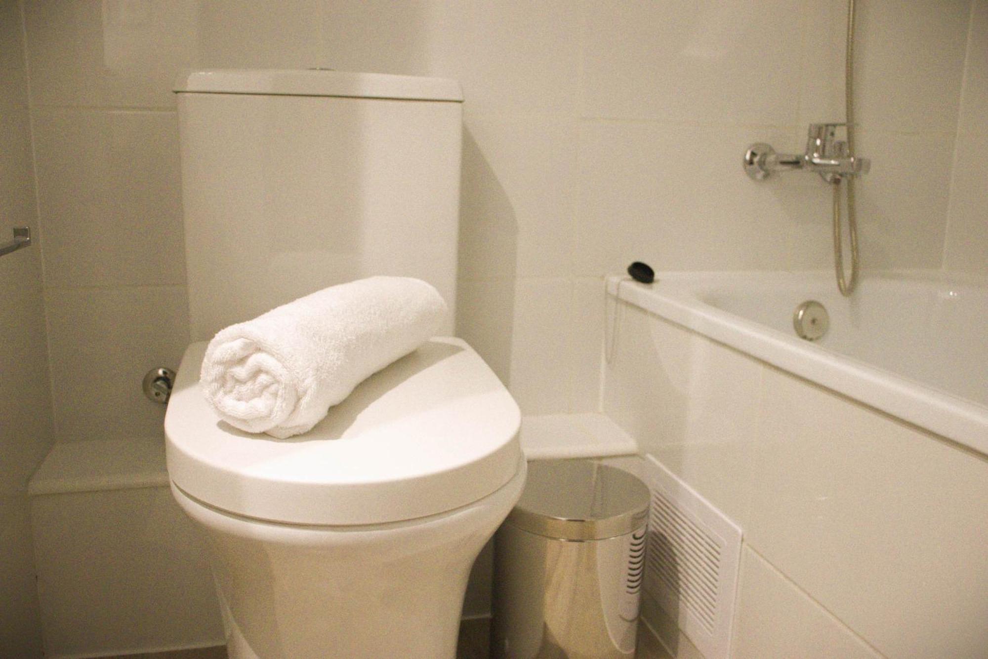 Hom I Depto En Calle Serrano Metro Parque Almagro Apartamento Santiago